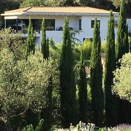 Canadeau Villa *